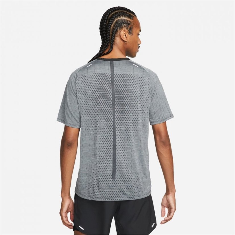 Nike Dri-fit Techknit Short Sleeve Running pánske tričko Black/Smoke