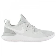 Nike Tessen Trainers velikost 7