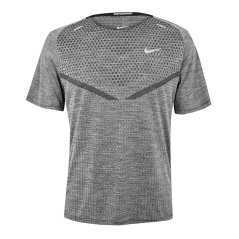 Under Armour Men's Velociti CW Layer Long Sleeve Performance Running Top Ultimate Black