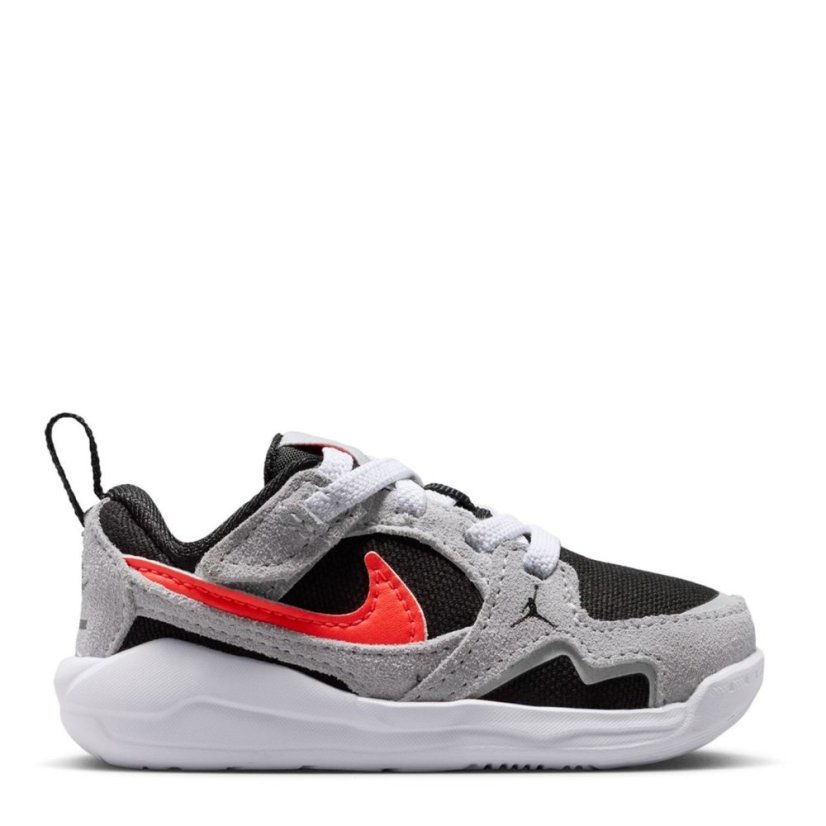 Air Jordan Kids' Basketball Trainers Black/Infared