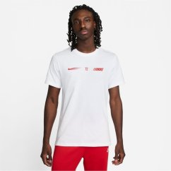 Nike Sportswear Standard Issue T-Shirt White